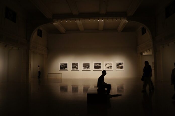 painting exhibition, man silhouette, people